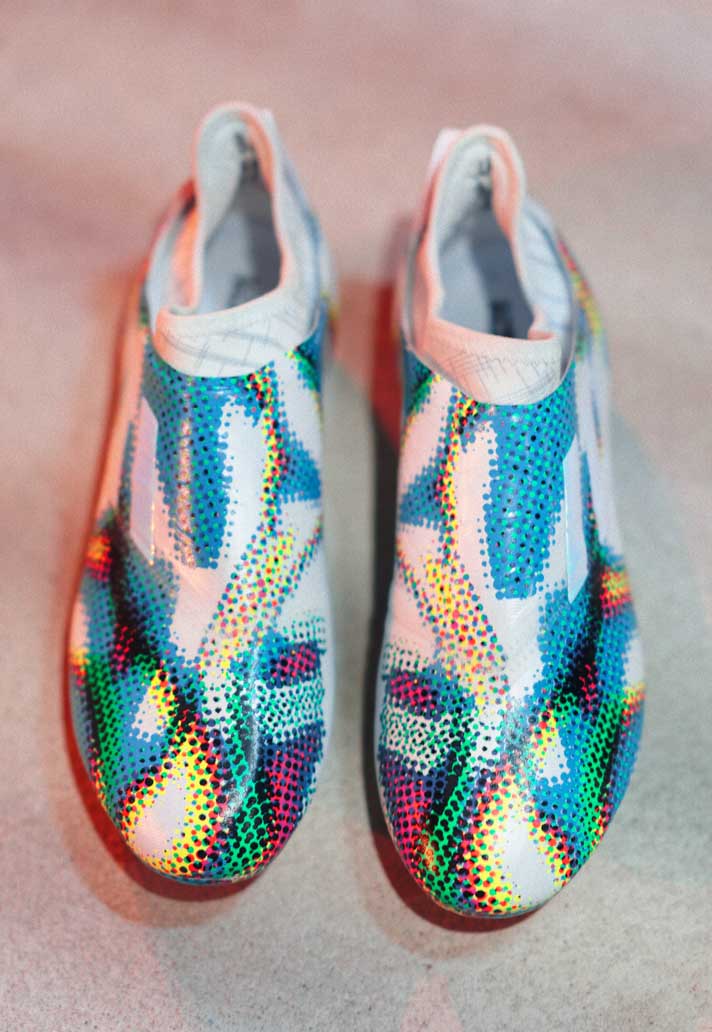 Glitch shop 19 cleats